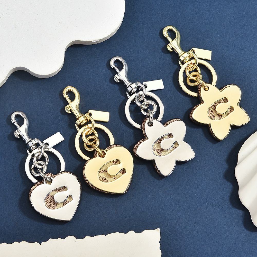 Monogram Keychain Leather - Initial C Monogram Tas Charme Sleutelhanger