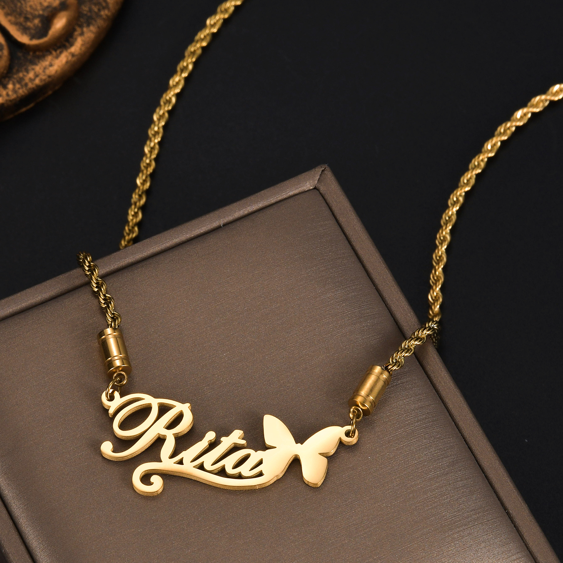 Atoztide Gepersonaliseerde Aan - Birth Flower Necklace recensie en prijs