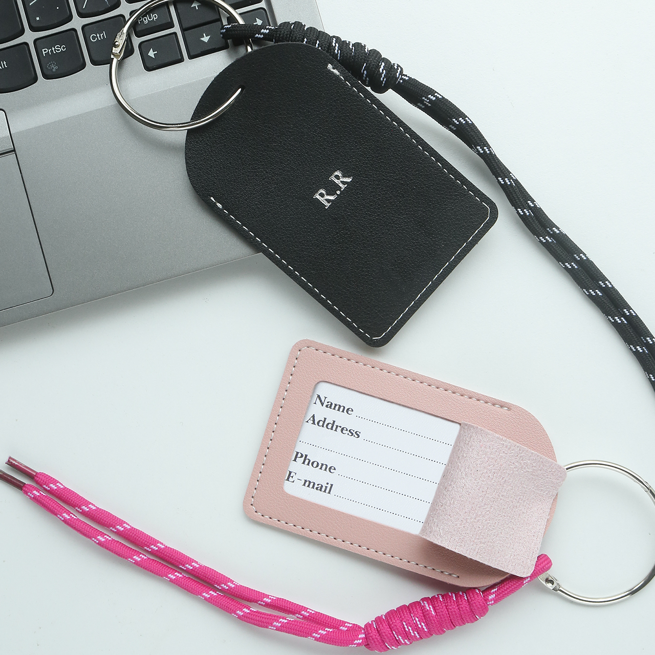 Gepersonaliseerde lederen baga - Initial Ring Custom recensie en prijs