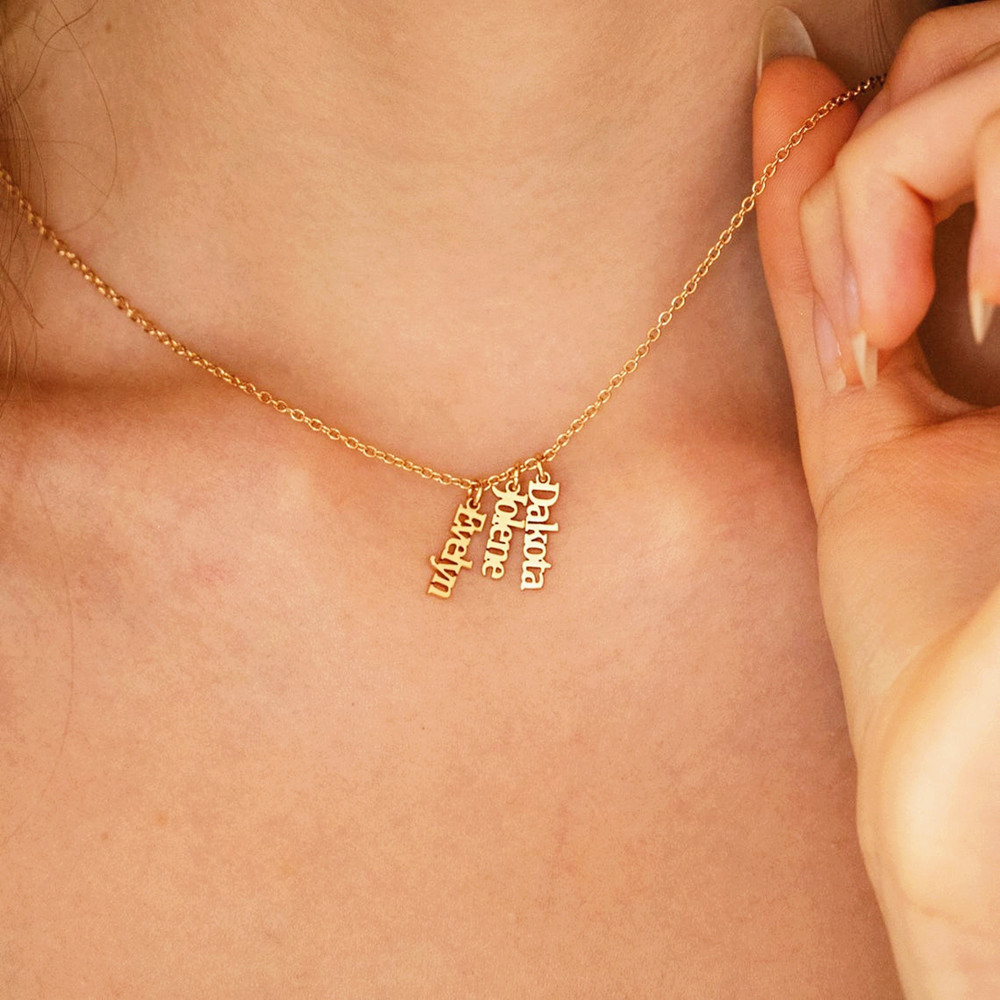 Aangepaste meerdere naam ketti - Birth Flower Necklace recensie en prijs