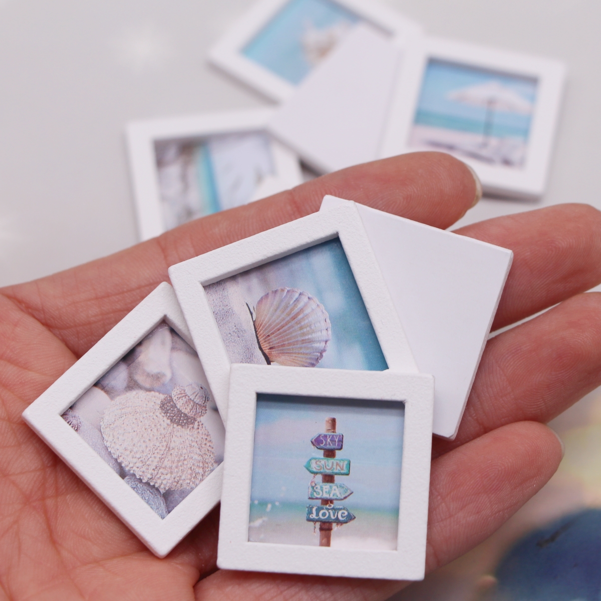 Poppenhuis miniatuur houten oc - Engraved Wood Frame recensie en prijs