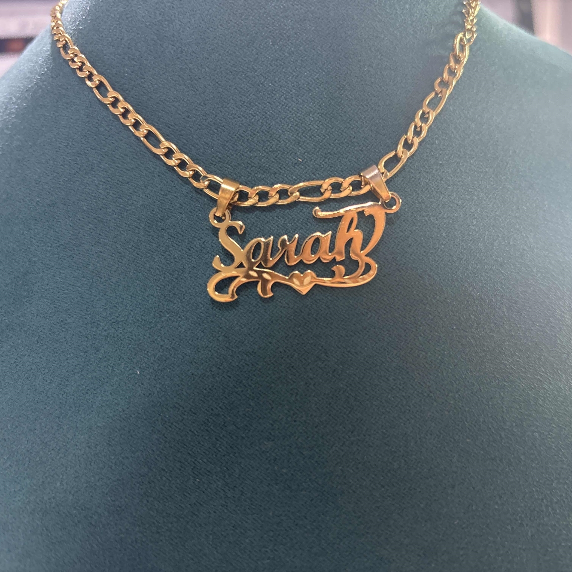 Custom Figaro Ketting Hart Naa - Name Necklace Custom recensie en prijs