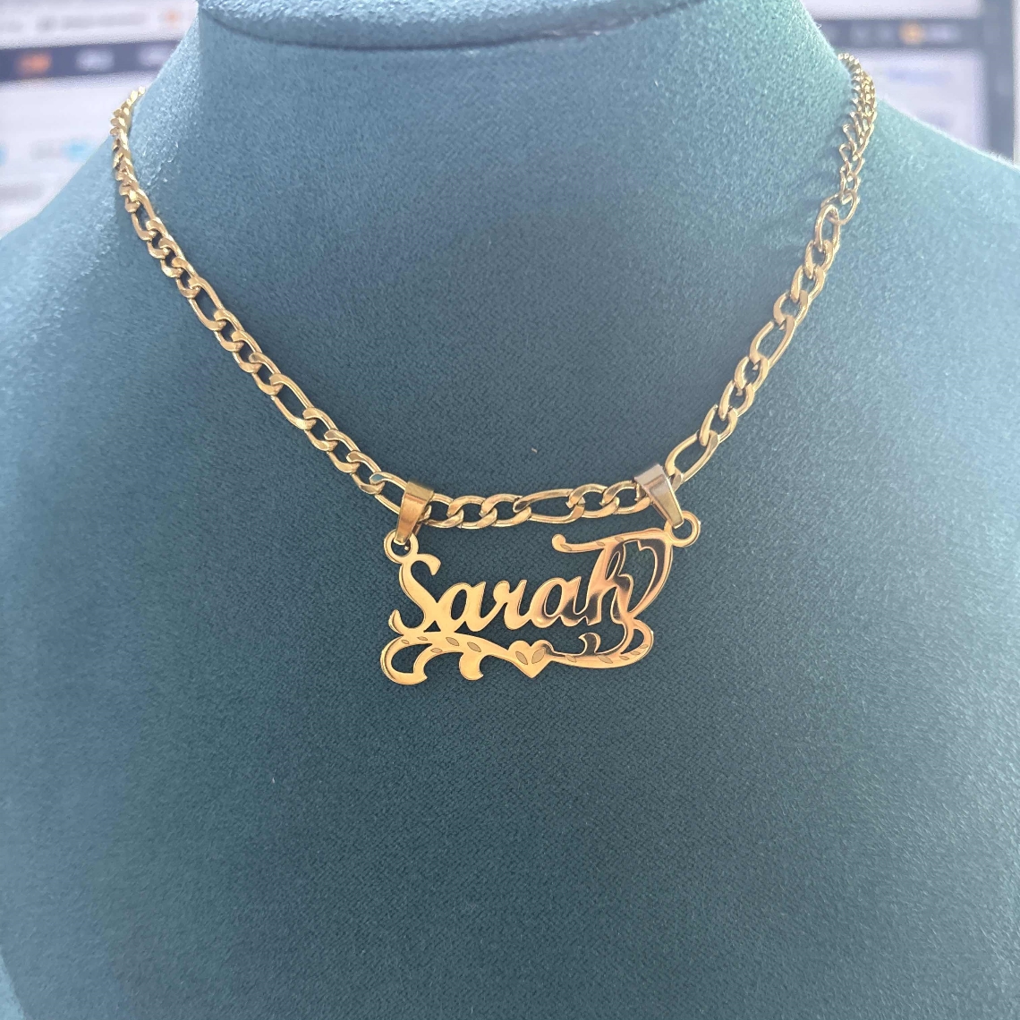 Custom Figaro Ketting Hart Naa - Name Necklace Custom recensie en prijs