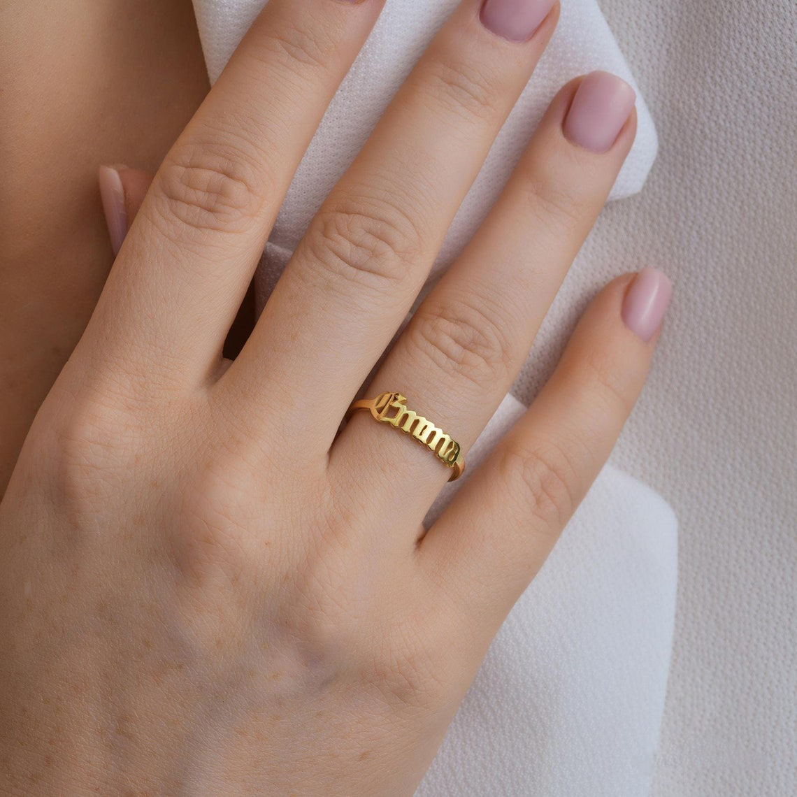 Aangepaste gouden ring vrouwen - Initial Ring Custom recensie en prijs
